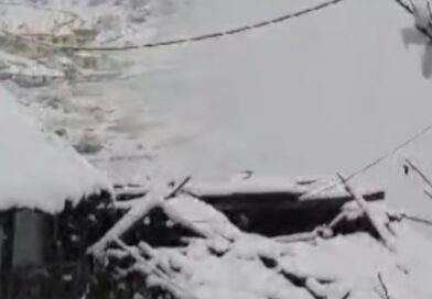 चमोली जिले के नीती घाटी भारी बर्फबारी व बर्फीली तूफान से बढ़ी लोगों की मुश्किलें..Video