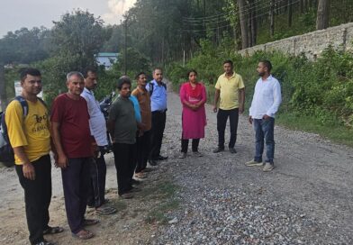 दरम्वाल के गांव पहुंचने के बाद टेढ़ा गांव के स्थानीय लोगों में खुशी, कहा अब जल्द ही होगा हमारी समस्या का समाधान ।