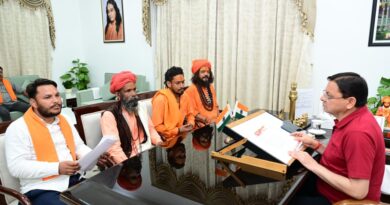 उत्तराखंड में गौ माता को राज्य माता का दर्जा देने की मांग लेकिन सैकड़ो करणी सैनिक गऊ सेवकों ने सीएम धामी को ज्ञापन सौंपा