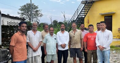 पानी की समस्या को लेकर राहुल सिंह दरम्वाल की ग्रामीणों से मुलाकात, इलाके में जल्द पहुंचेगा पानी  ​